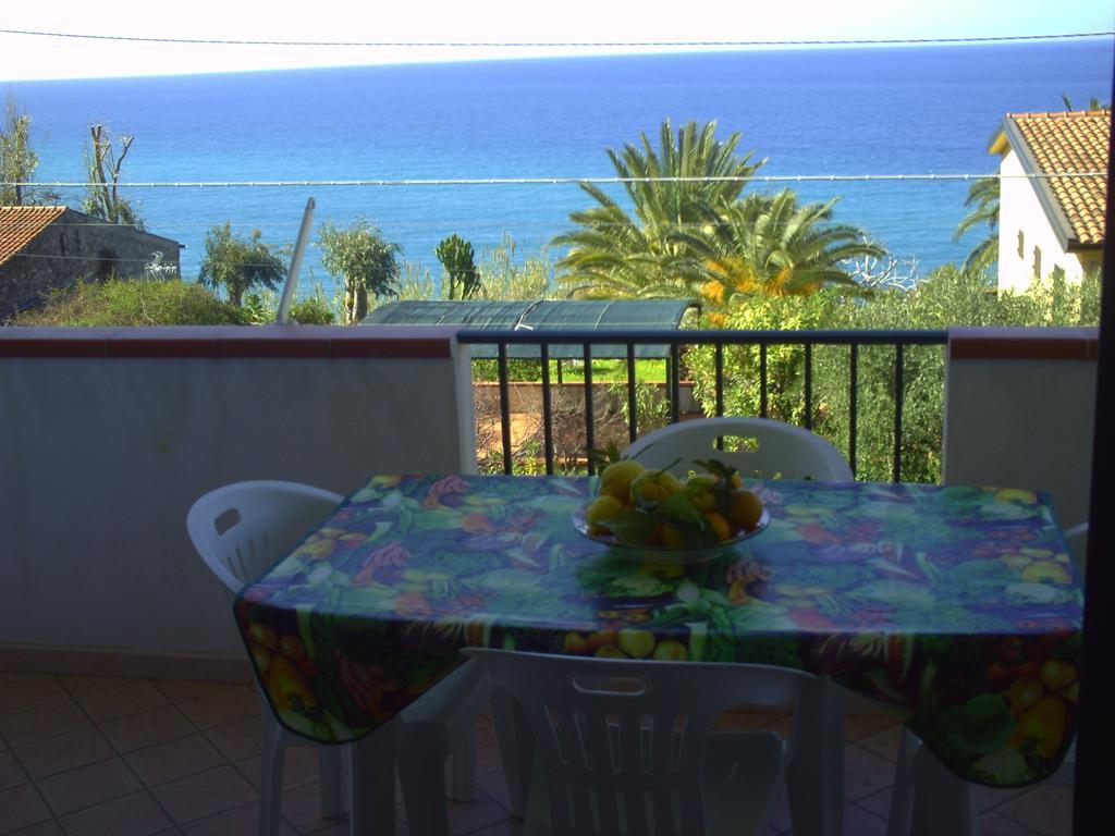 Villa Casamareblu Parghelia Zimmer foto